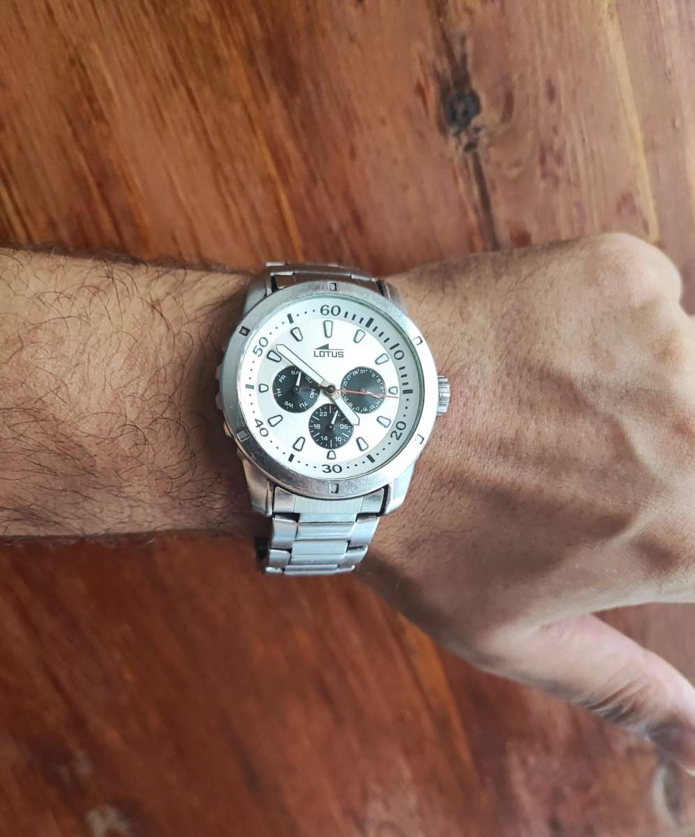 montre Lotus original