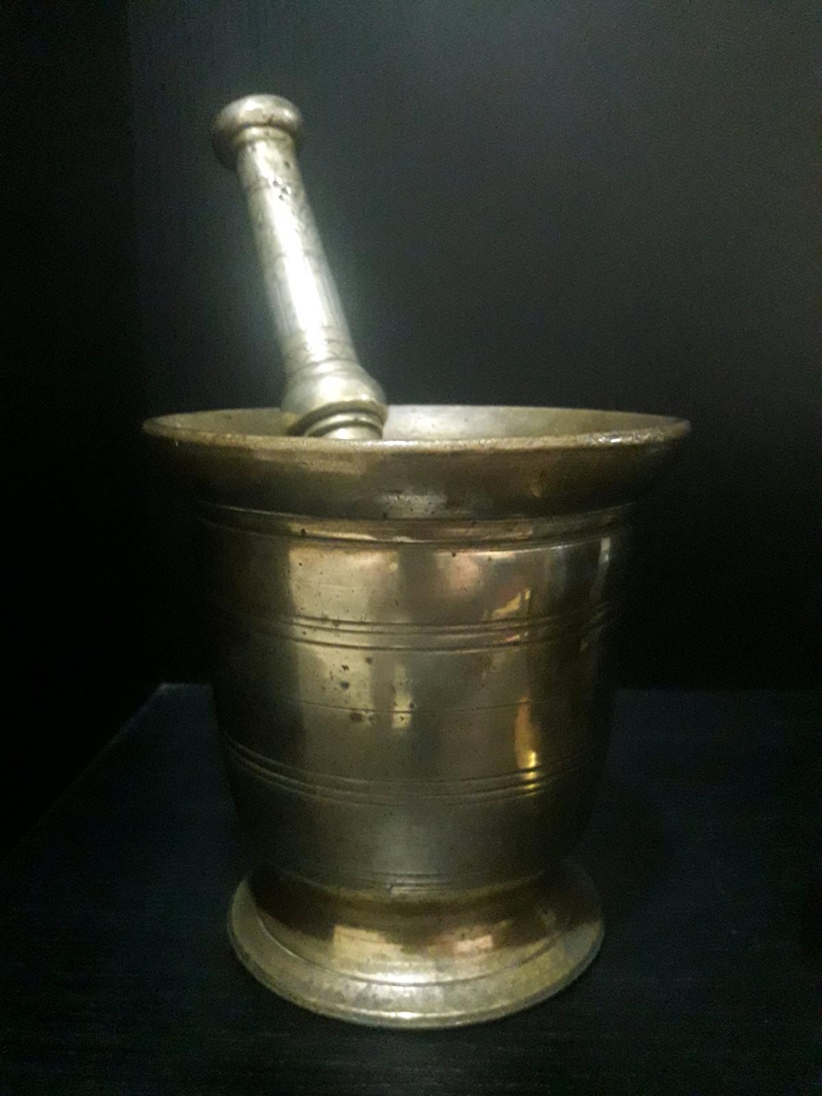 mortiers et pilons