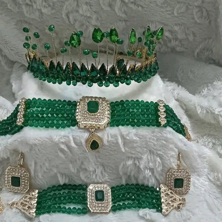 اكسسورات متنوعة