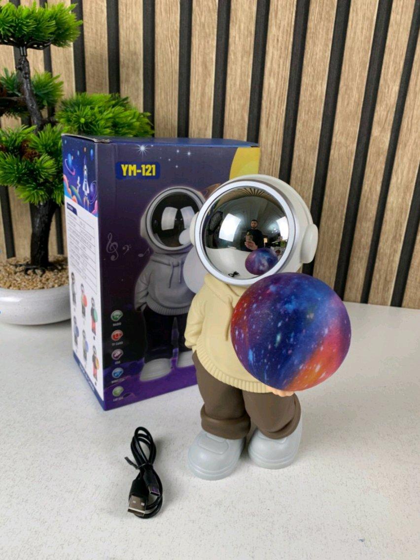 Haut parleur et lampe astronaute idale pour la dcoration de
