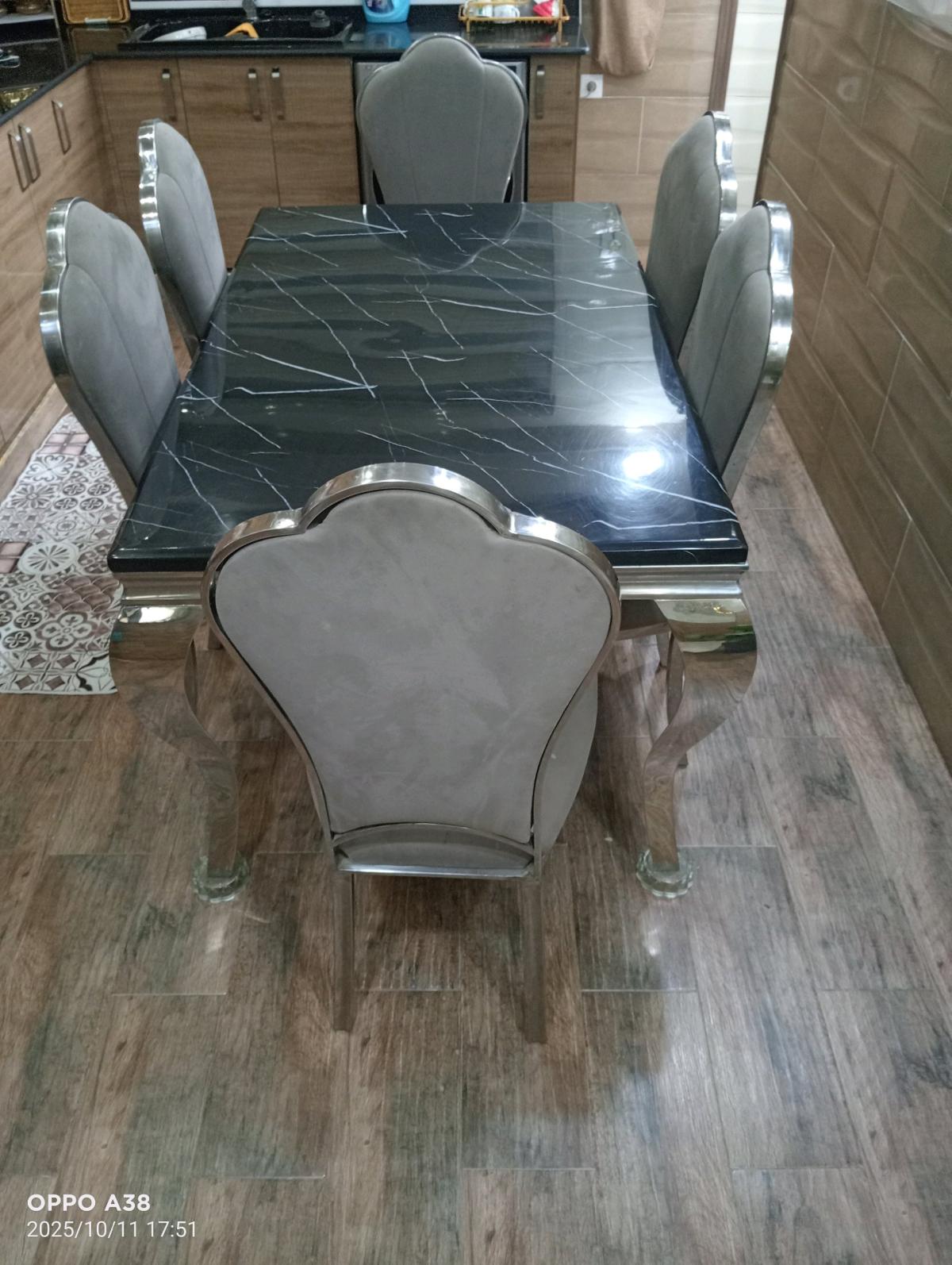 table  manger