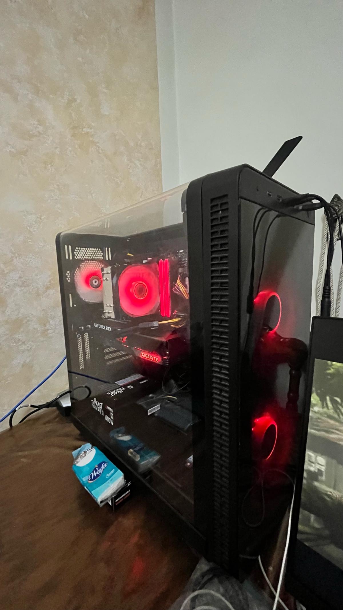 pc gamer workstation