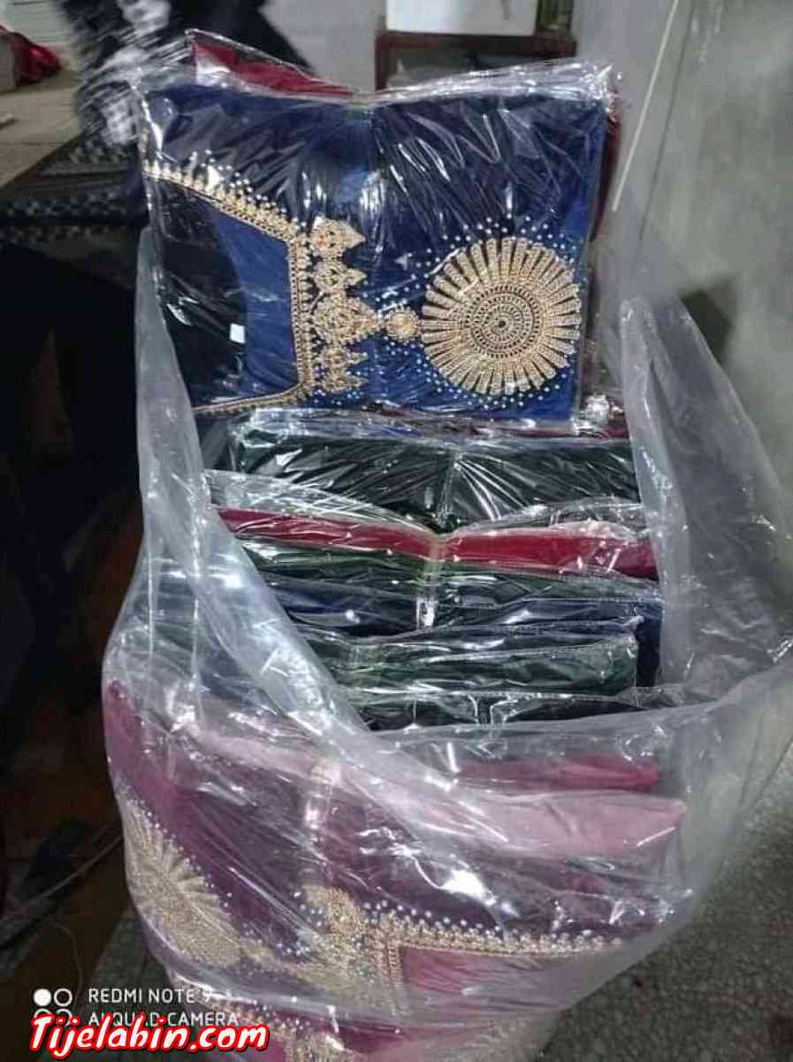 jabat 9atifa b série fiha 12haba w la livraison disponible - Alger Centre, Alger - Tijelabin