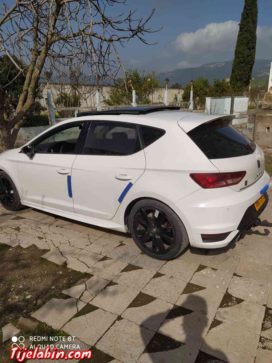 Seat Lion 2015 très propres kilométrage 97mil - Abi Youcef, Tizi Ouzou - Tijelabin