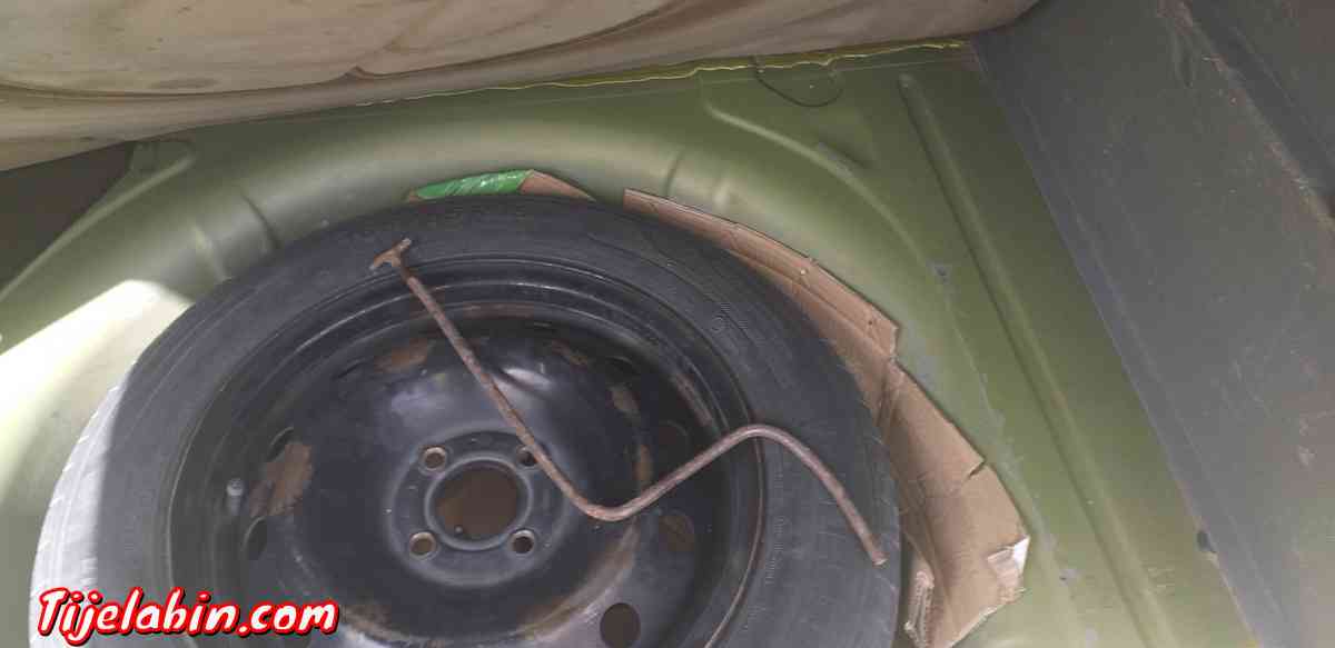 SCENIC 2002 CHERCHE ECHANGE ACCENT 207 208 ou autre - Ouled Rahmoune, Constantine - Tijelabin