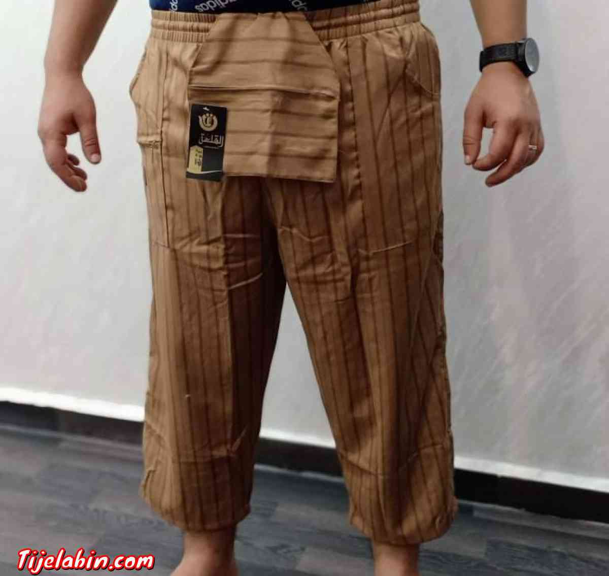 سروال نصف الساق - Les Eucalyptus, Alger - Tijelabin