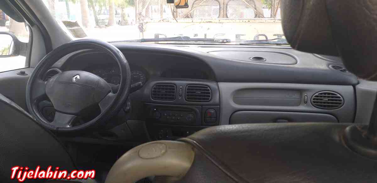 SCENIC 2002 CHERCHE ECHANGE ACCENT 207 208 ou autre - Ouled Rahmoune, Constantine - Tijelabin