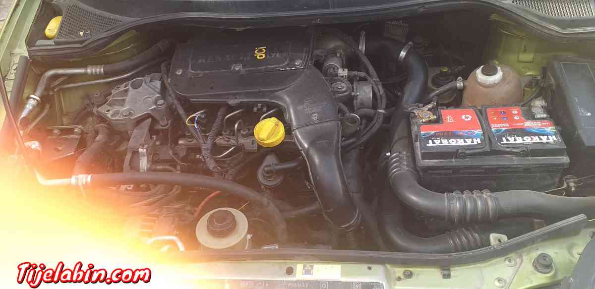 SCENIC 2002 CHERCHE ECHANGE ACCENT 207 208 ou autre - Ouled Rahmoune, Constantine - Tijelabin