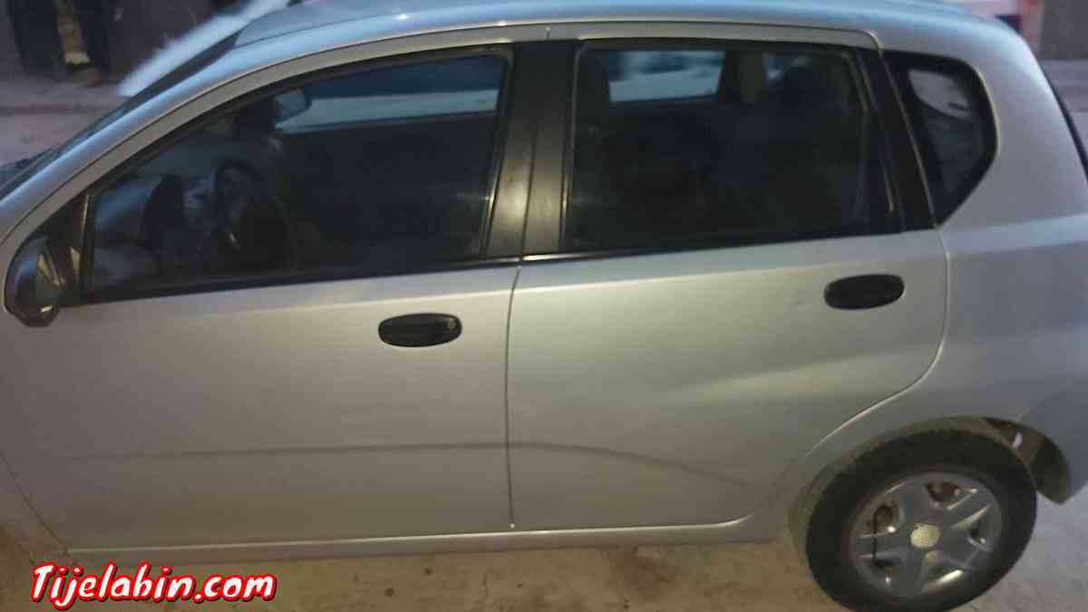 فيها لال موتور ما ينقص ما يحمى عطاو 93 و طالب 98 نقبل نبدل - Ain Rahma, Relizane - Tijelabin