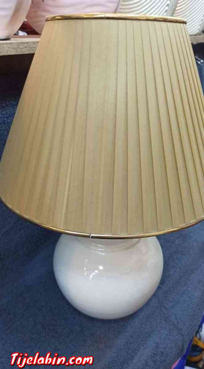 lampe de chevet - Ouled Fayet, Alger - Tijelabin