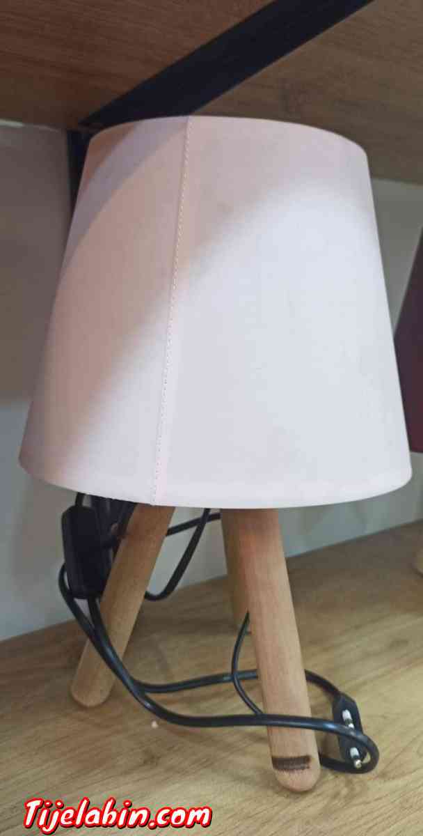 une Vailleuse  1950 da - Ouled Fayet, Alger - Tijelabin