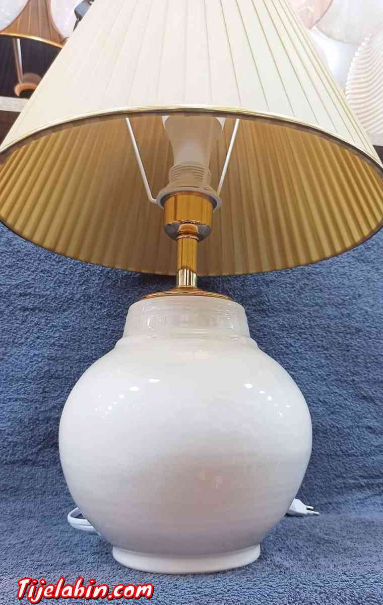 lampe de chevet - Ouled Fayet, Alger - Tijelabin