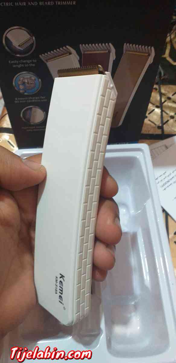 Tondeuse kemei zéro