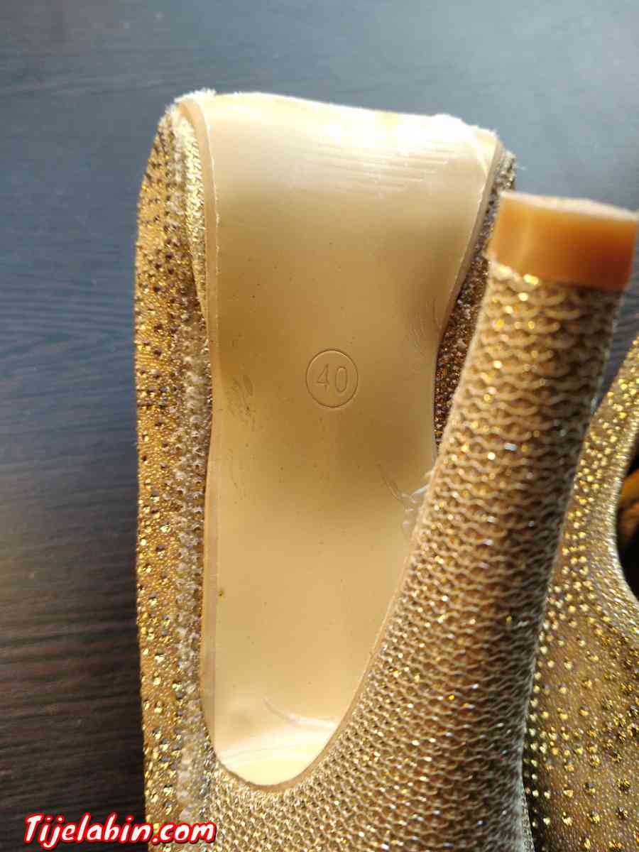 حذاء كعب عالي للعرائس جديد مقاس 40 لون ذهبي - Beni Aziz, Setif - Tijelabin