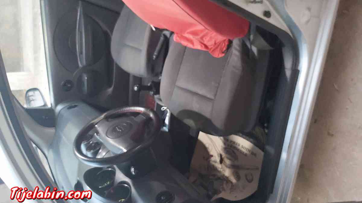 فيها لال موتور ما ينقص ما يحمى عطاو 93 و طالب 98 نقبل نبدل - Ain Rahma, Relizane - Tijelabin