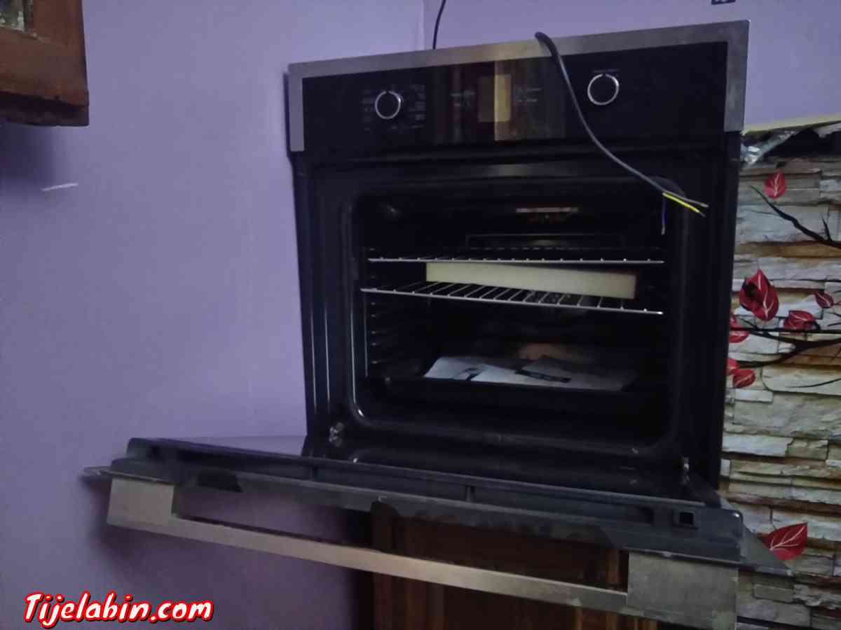 four encastrable pyrolyse électrique - Ain Benian, Alger