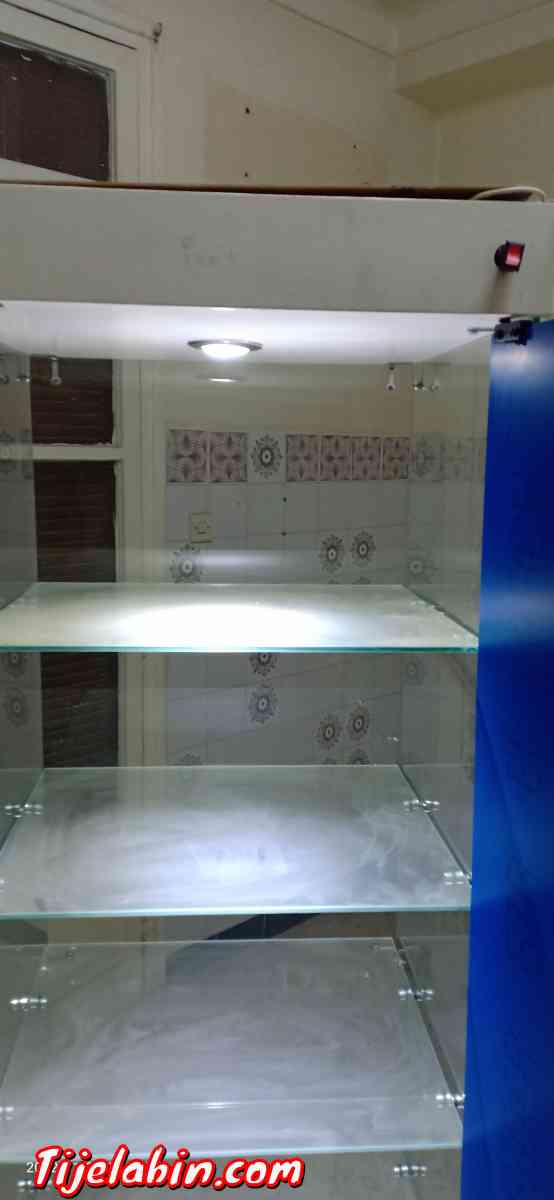 vitrine 5 étages - El Madania, Alger - Tijelabin