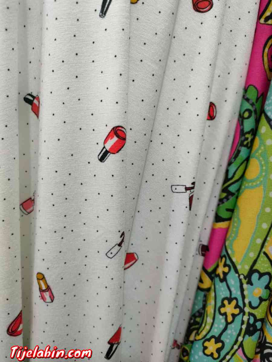 اقمشة مختلة كامل صولد البيع جلة وتجزئة وبالكيلو المقر بجاية - Bejaia, Béjaïa - Tijelabin