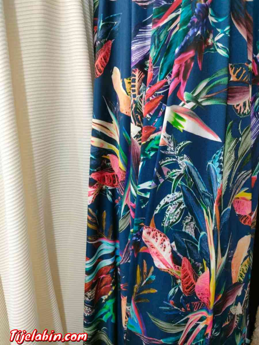 اقمشة مختلة كامل صولد البيع جلة وتجزئة وبالكيلو المقر بجاية - Bejaia, Béjaïa - Tijelabin