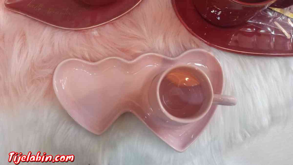 tasses - Ouled Fayet, Alger - Tijelabin