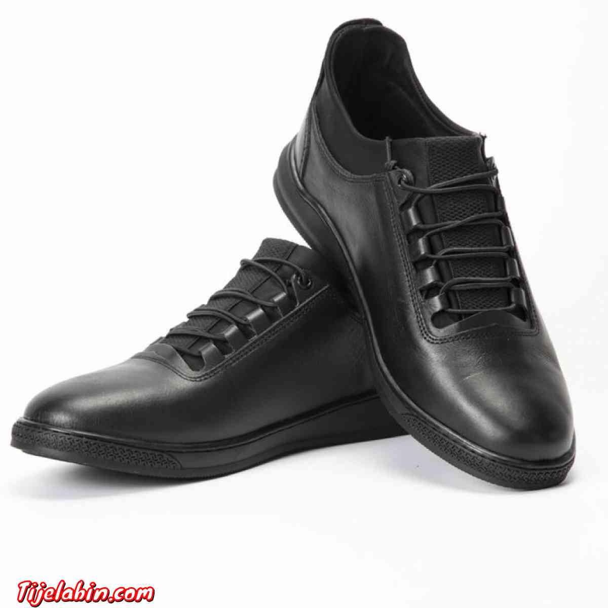 حذاء مريح مصنوع من مواد عالية الجودة مناسب لخرجاتك اليومية.ت - Alger Centre, Alger - Tijelabin