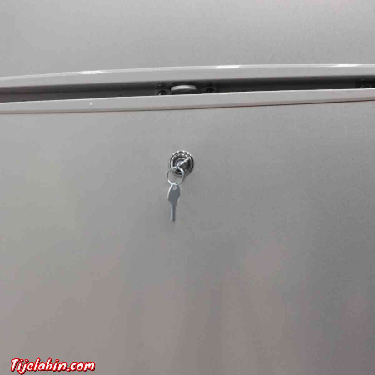 ثلاجة ثلاجة كبيرة من شركة إيريس عالية الجودة مزودة بمفتاح IR - Alger Centre, Alger - Tijelabin