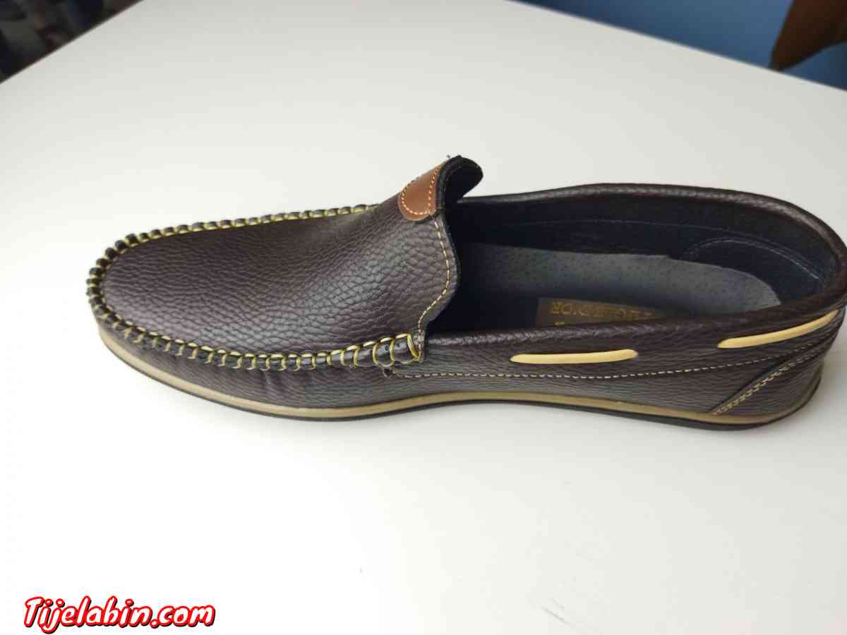 حذاء  من الجلد المميز - Ain Djasser, Batna - Tijelabin