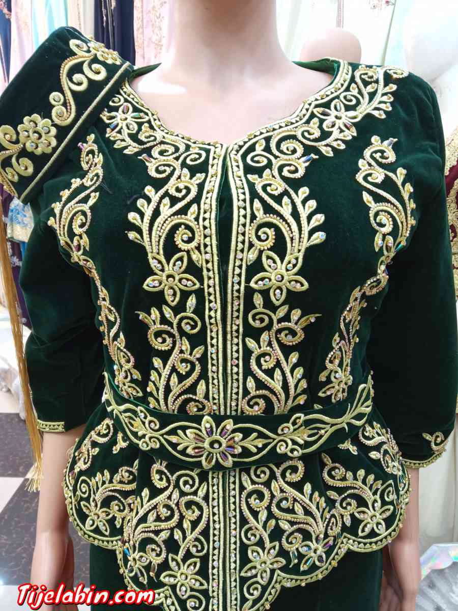 كراكو حر خدمة يد - Adekar, Béjaïa - Tijelabin