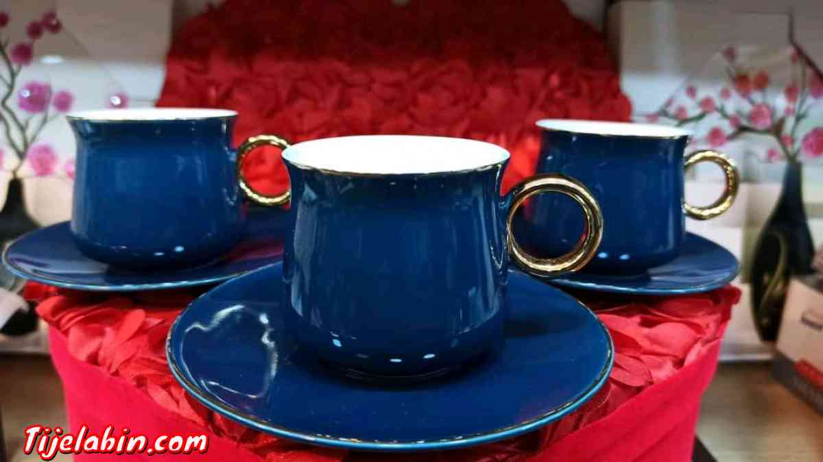 services a café 12 pièces - Ouled Fayet, Alger - Tijelabin