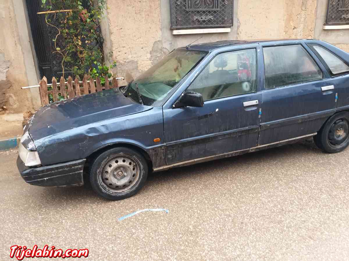 سيارة - Adekar, Béjaïa - Tijelabin