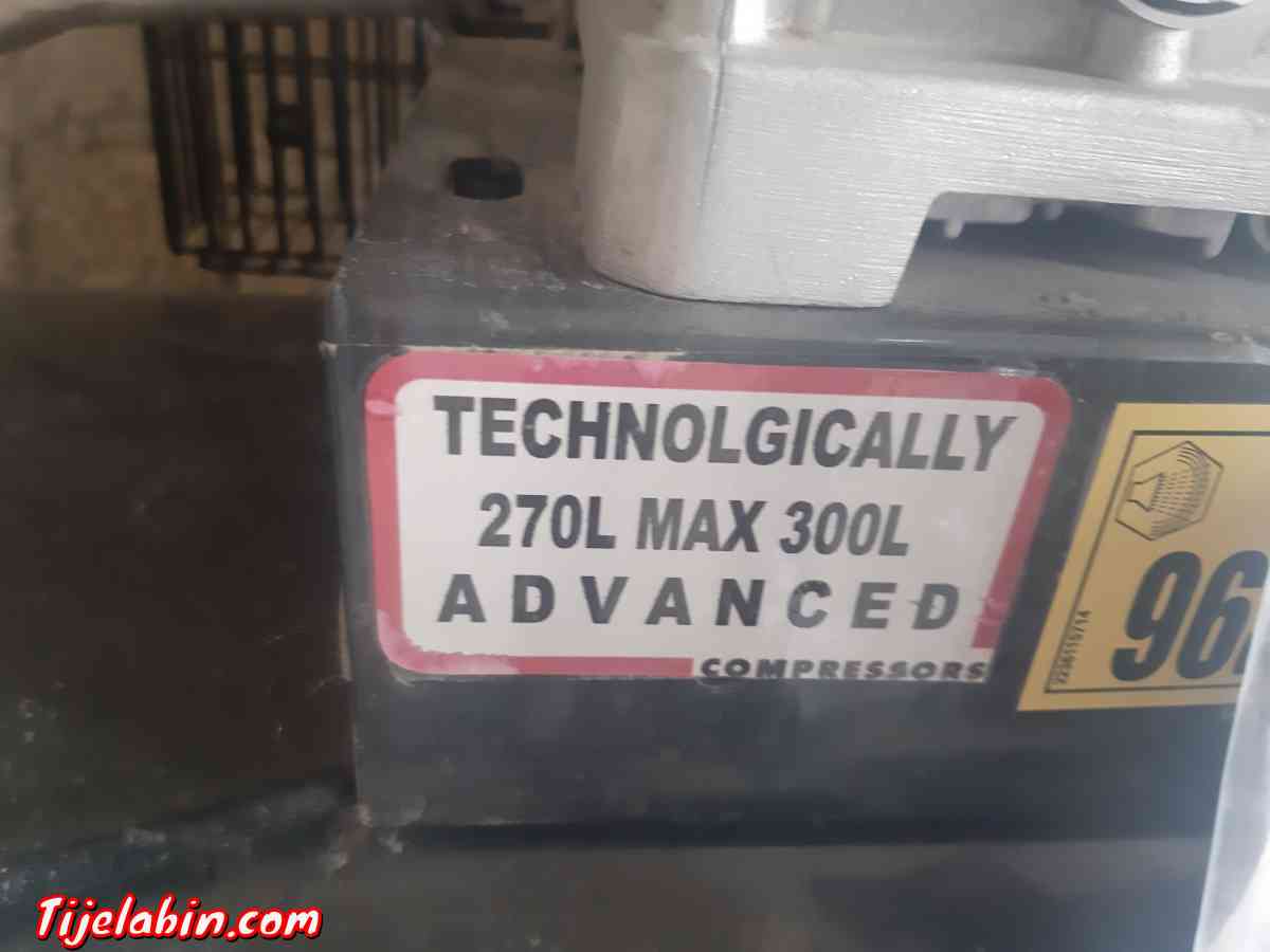 كومبريسار 300 لتر - Tebessa, Tbessa - Tijelabin