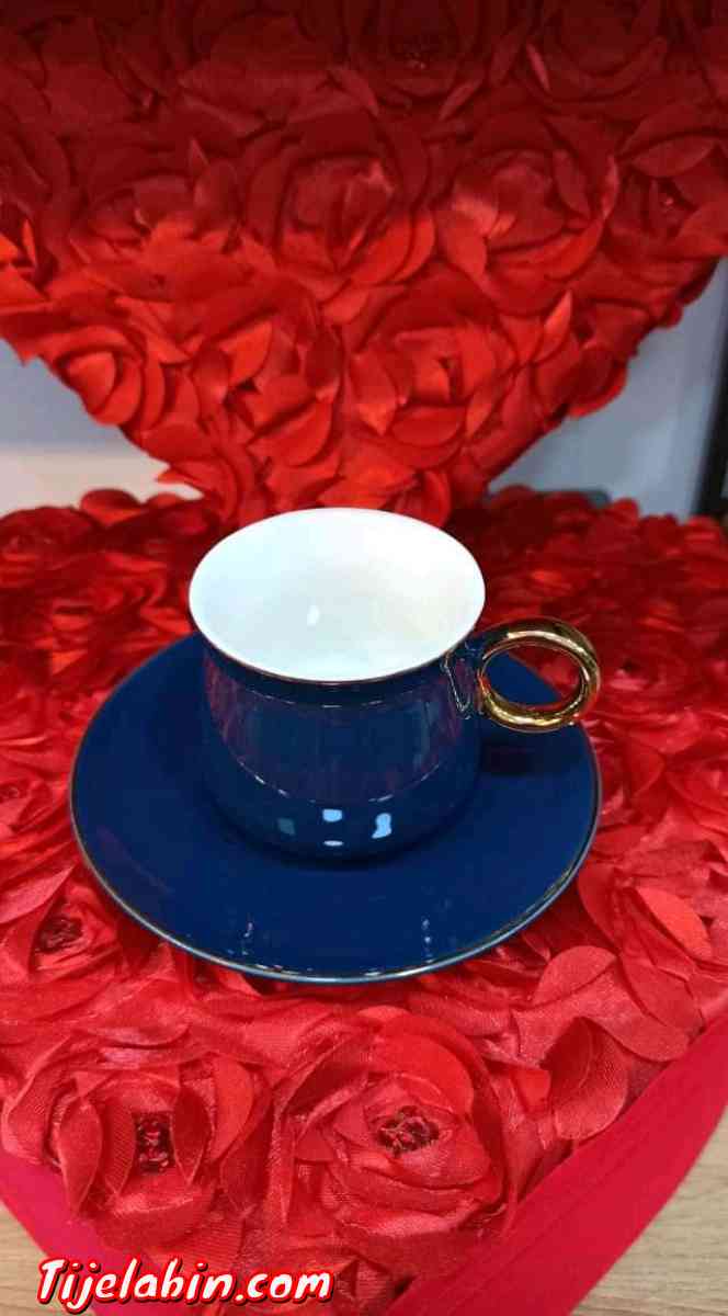 services a café 12 pièces - Ouled Fayet, Alger - Tijelabin