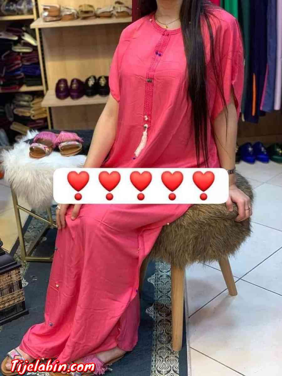 عباية حاجة شابة لي عيد يجوا ستوندار كتان شوزات - Chlef, Chlef