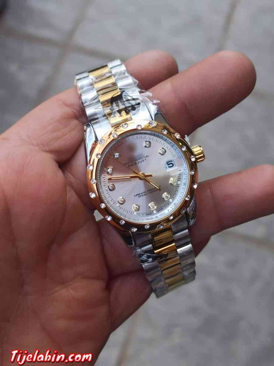 ساعة فشباب - Oran, Oran - Tijelabin