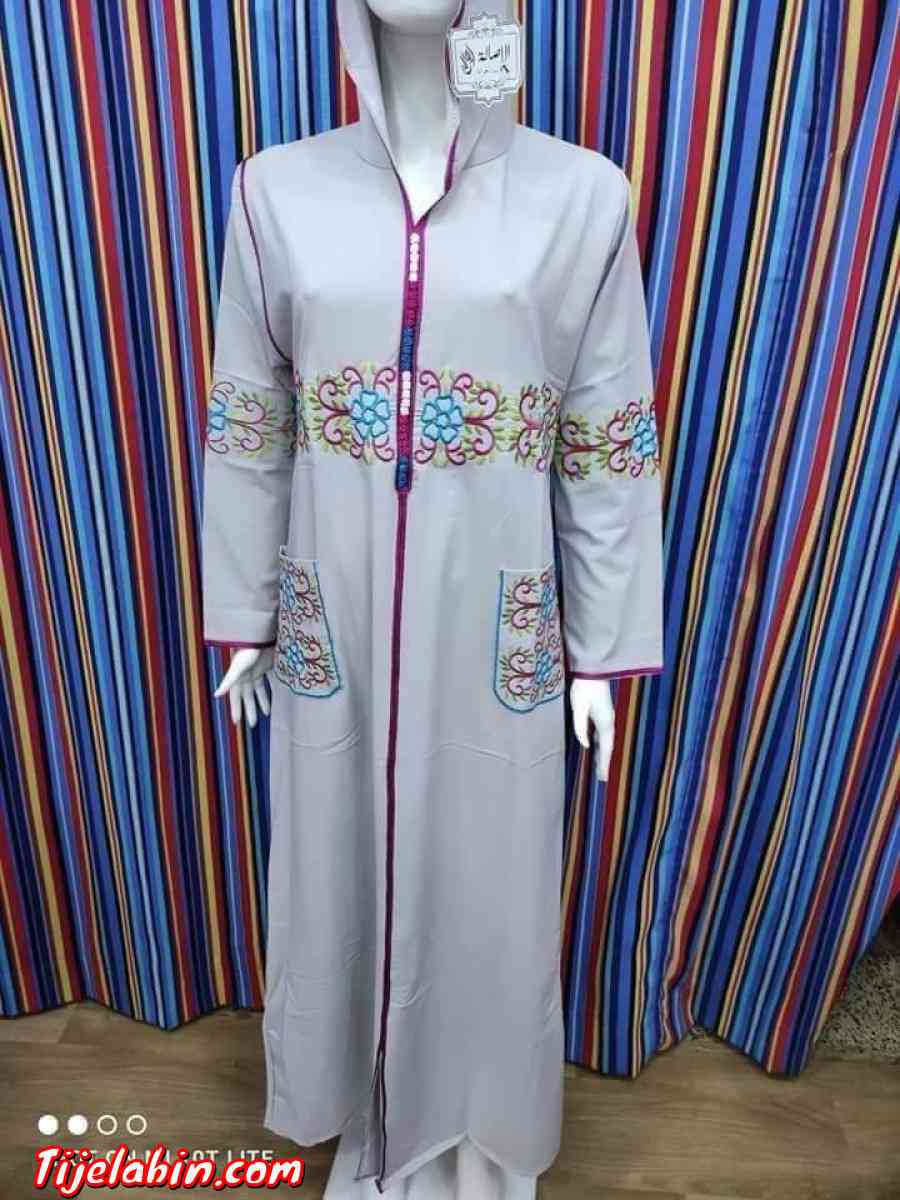 جلابة حاجة شابة - Chlef, Chlef