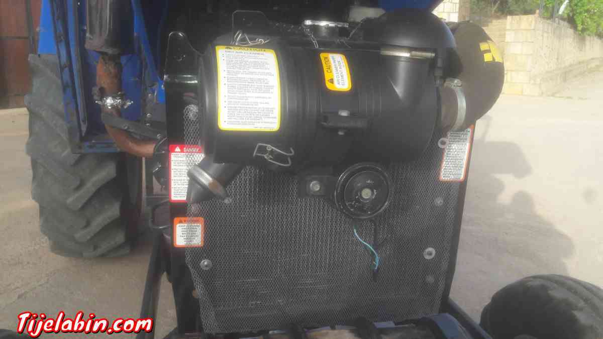 tracteur agricole - Yakouren, Tizi Ouzou - Tijelabin