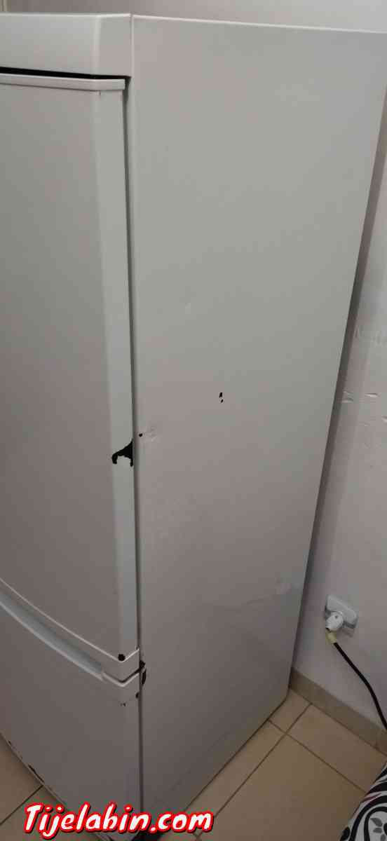 Frégidaire arthur martin très bon état 07/10 - Les Eucalyptus, Alger - Tijelabin