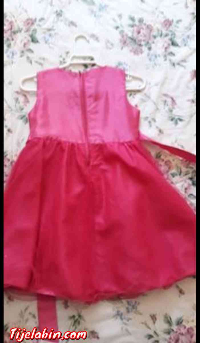 Robe jamais utilisé pour fille de 6 ans Venant de France - Birkhadem, Alger - Tijelabin