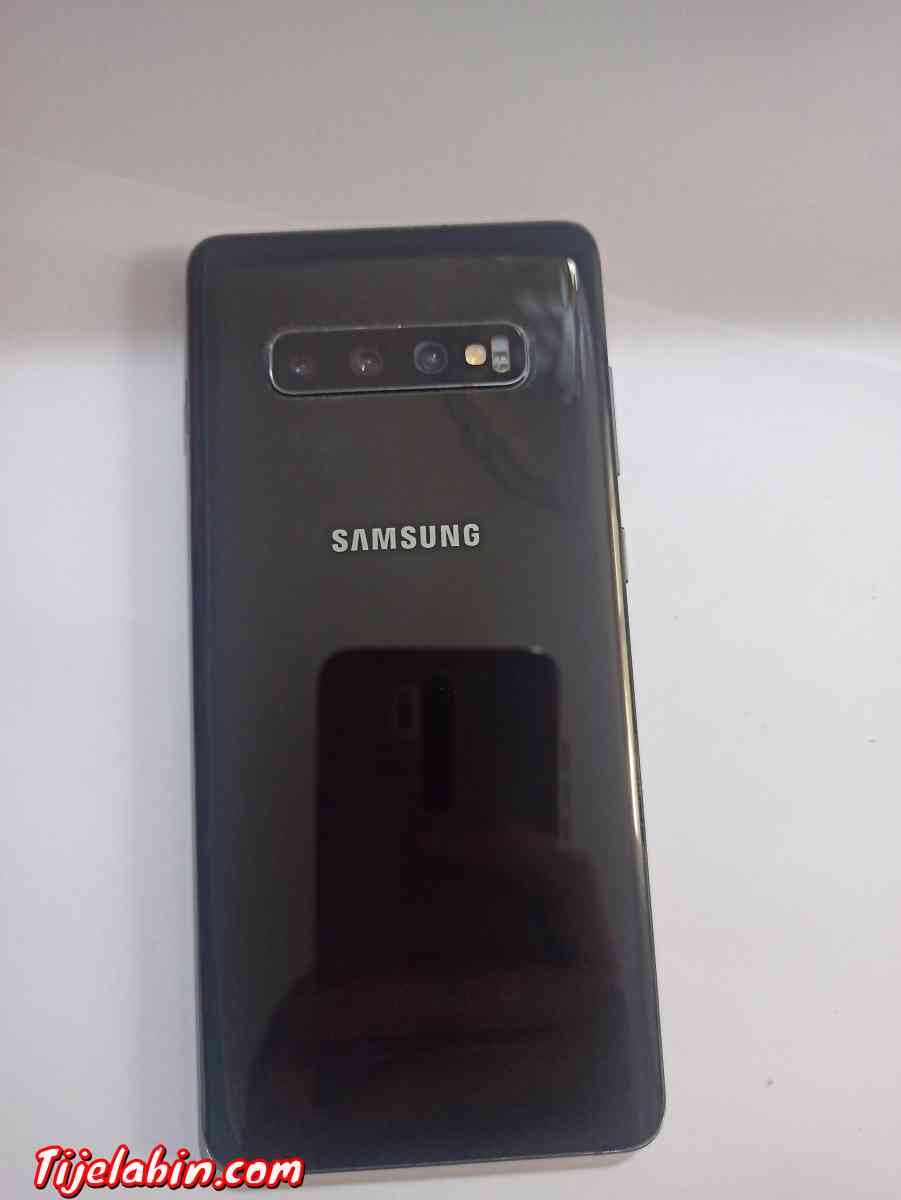 Samsung S10+ 8/128 kaba