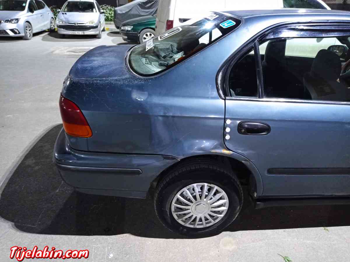 Honda civic 98 - Didouche Mourad, Constantine - Tijelabin