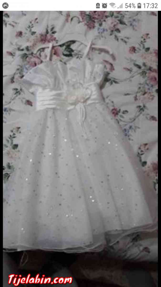 Robe jamais utilisé pour fille de 8 ans - Birkhadem, Alger