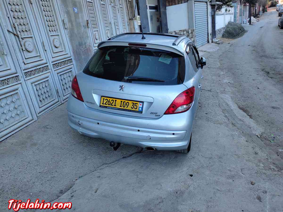 207 HDi 1.6 année 2009 - Beni Amrane, Boumerdes - Tijelabin