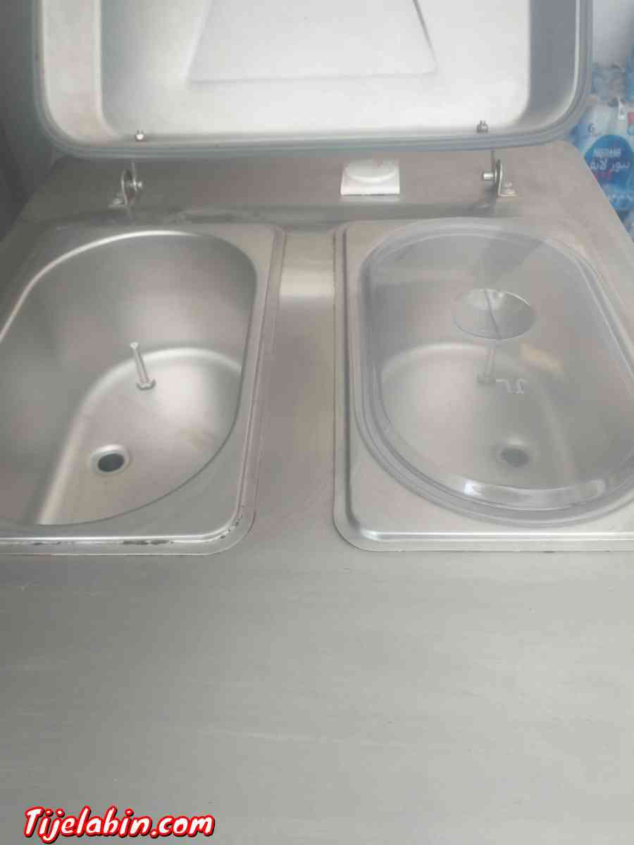 مكينة صنع المثلاجات . - El Marsa, Chlef - Tijelabin