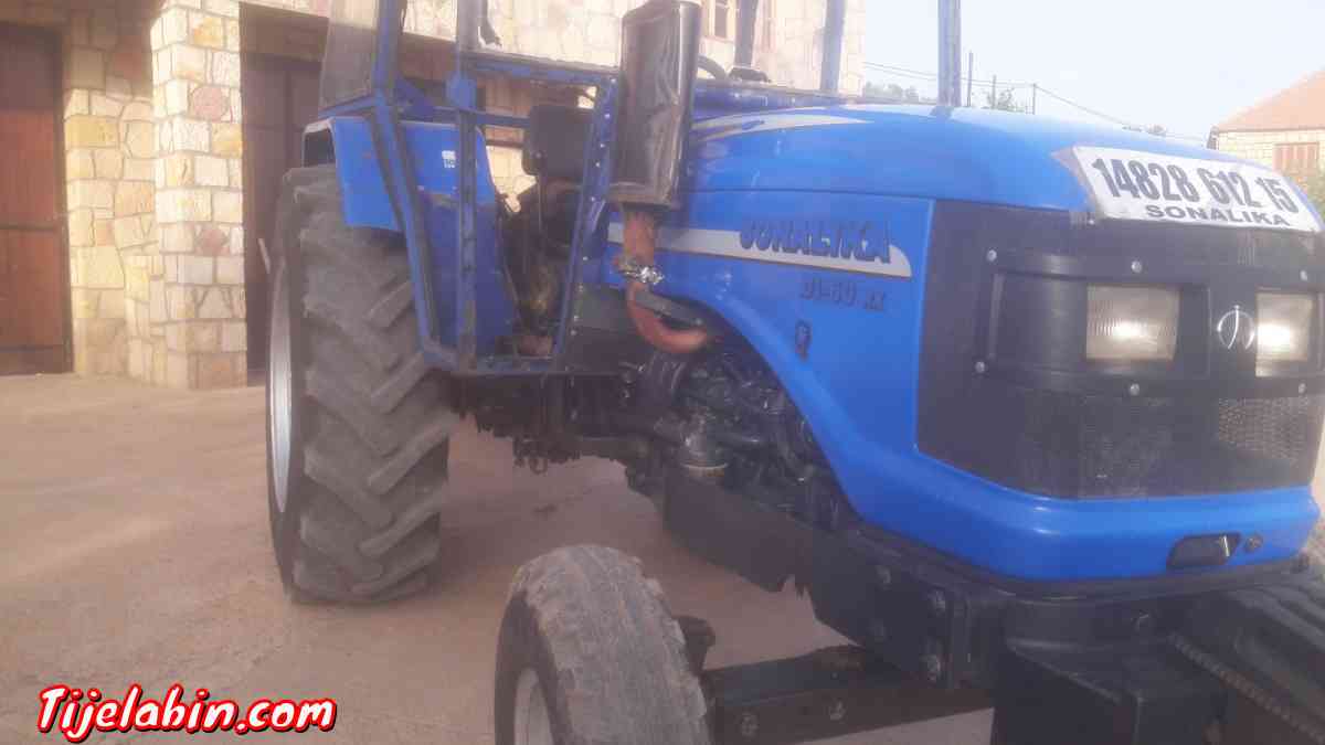 tracteur agricole - Yakouren, Tizi Ouzou - Tijelabin