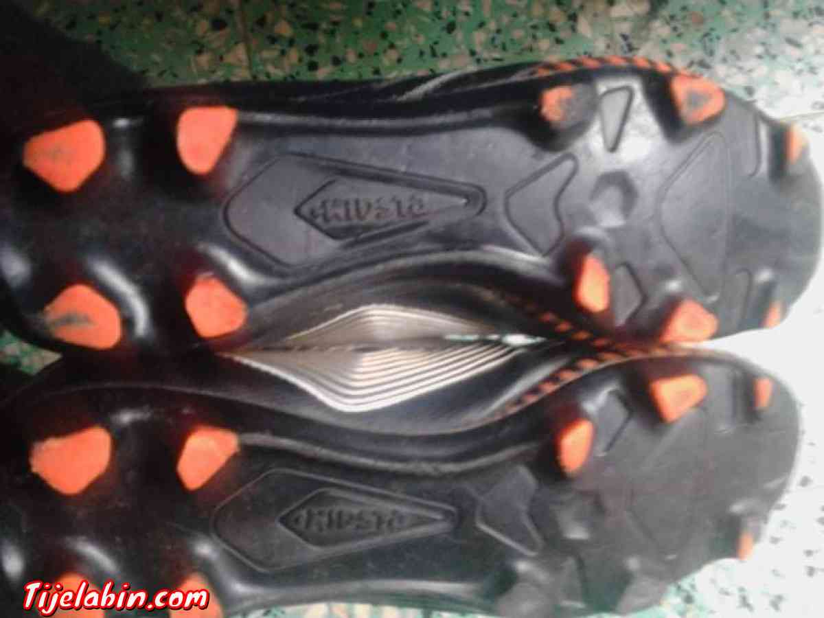 soulier - Ain Bouziane, Skikda - Tijelabin