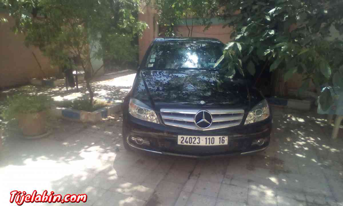 Mercedes C220 - Dar El Beida, Alger