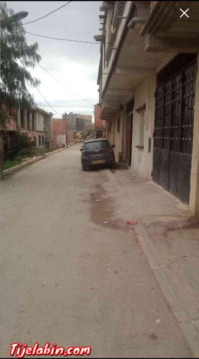 ڨراچ للكراء 8.20طول و6.10عرض لتخزين السلع أو خدمات اخرى. - Rahmania, Alger - Tijelabin