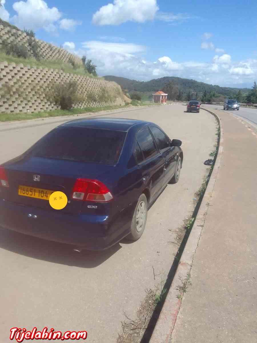 Honda civic - Menaceur, Tipaza - Tijelabin