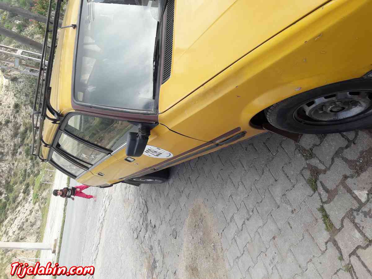 سيارت من نوع بيجو 505  محرك la 11 - Ain Kebira, Tlemcen - Tijelabin