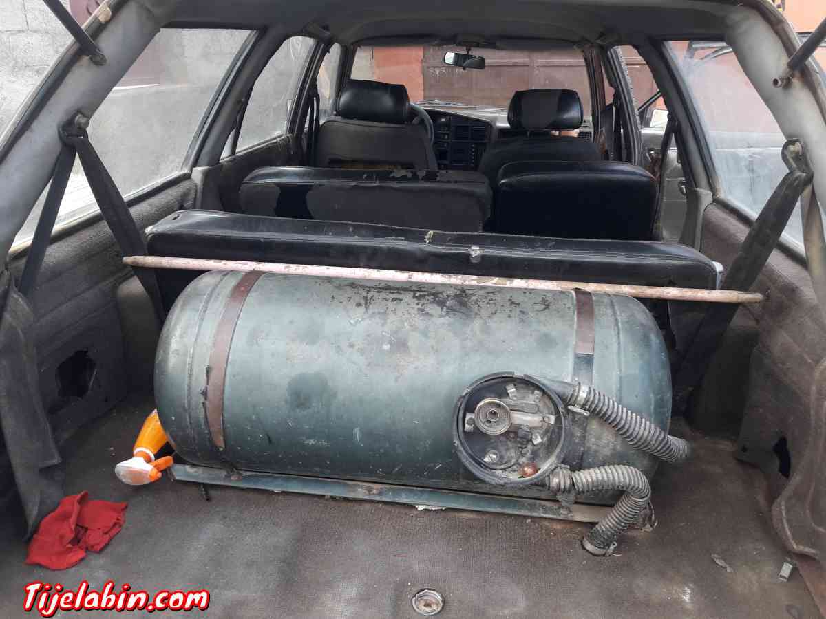 سيارت من نوع بيجو 505  محرك la 11 - Ain Kebira, Tlemcen